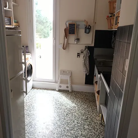 A Pied ! T3 Familial 150 M Lavandou Pisc Pkg Priv Apartmán *